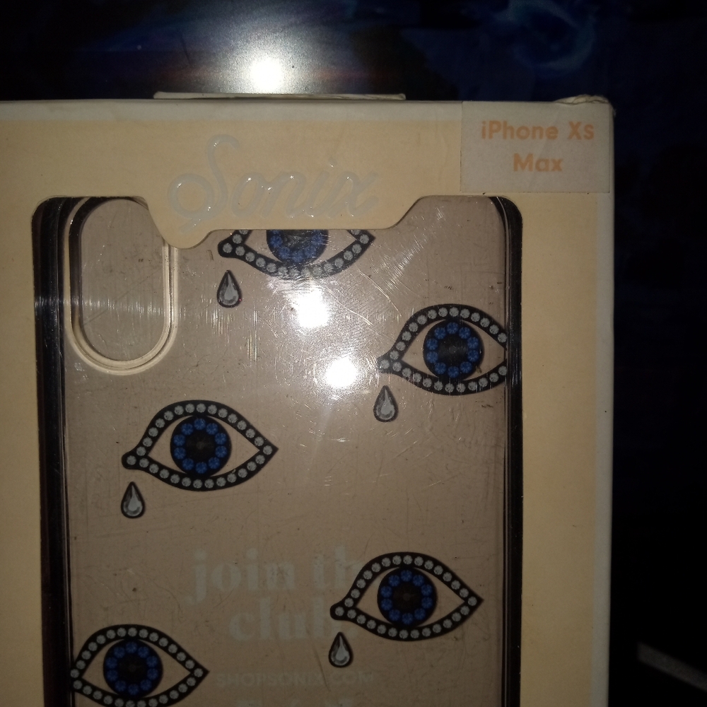 Phone case - Picture 3 of 4